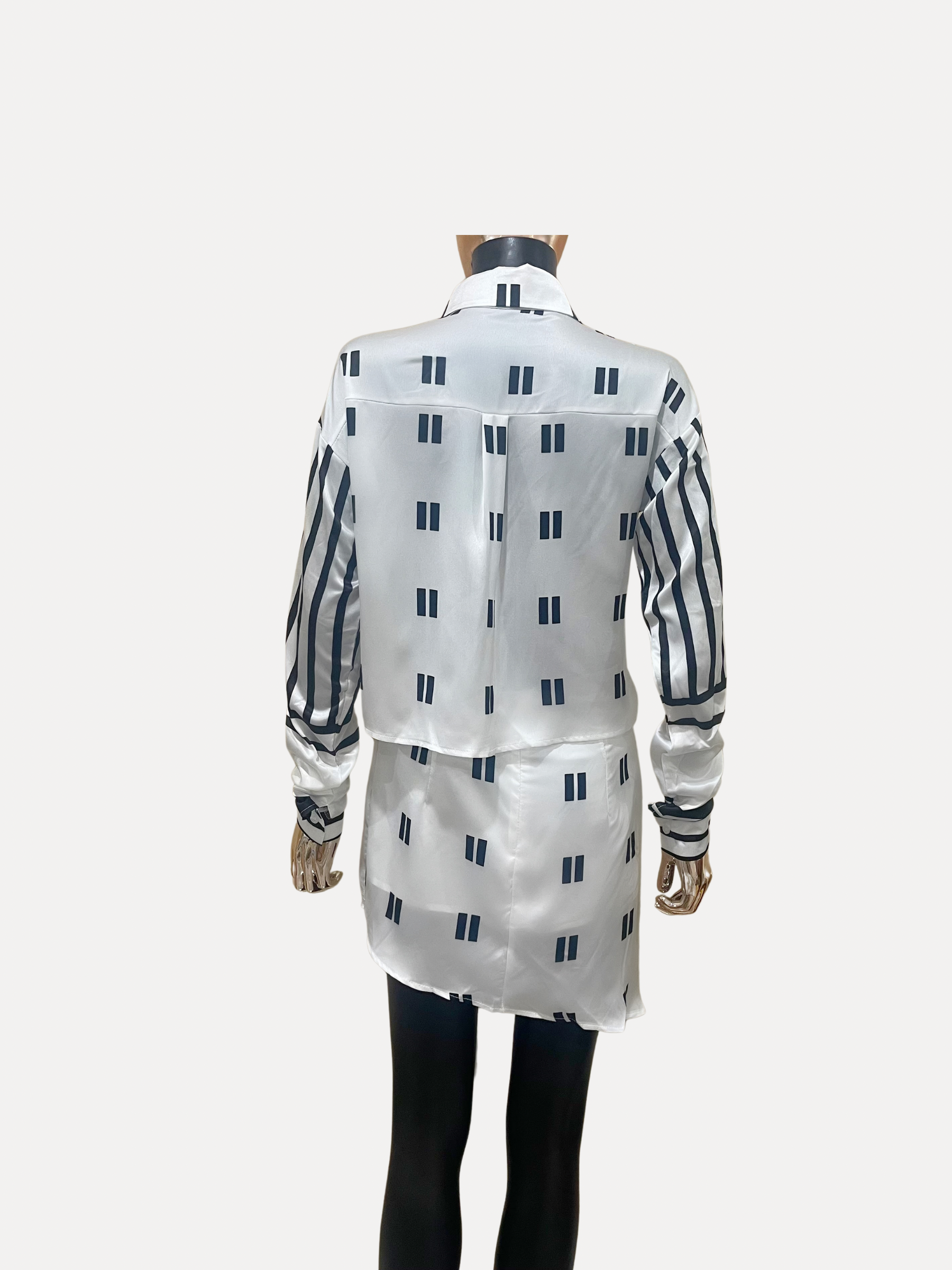 GOLDxTEAL chic black and white satiny shirt mini dress.