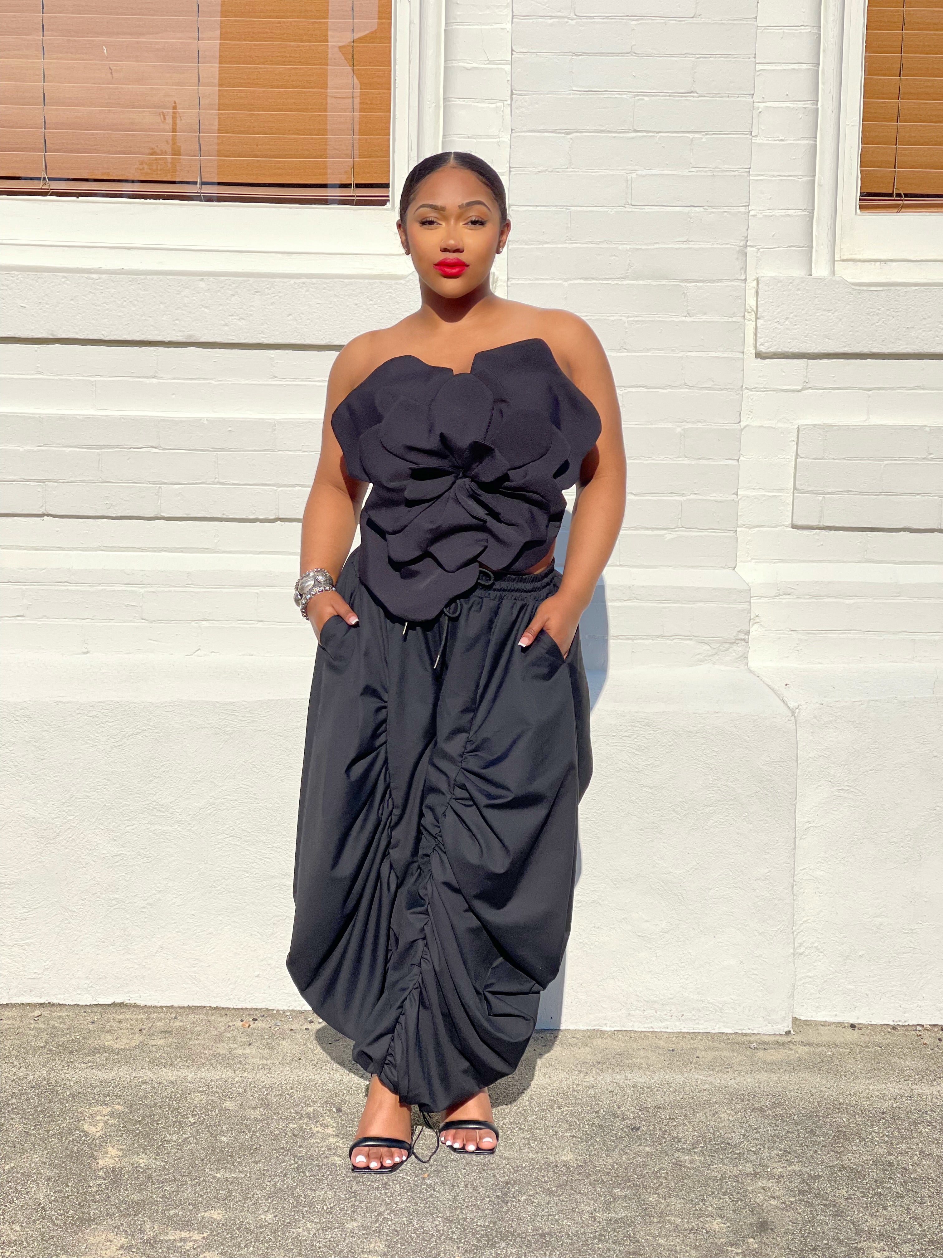 GOLDxTEAL ruched wide leg ankle pants.