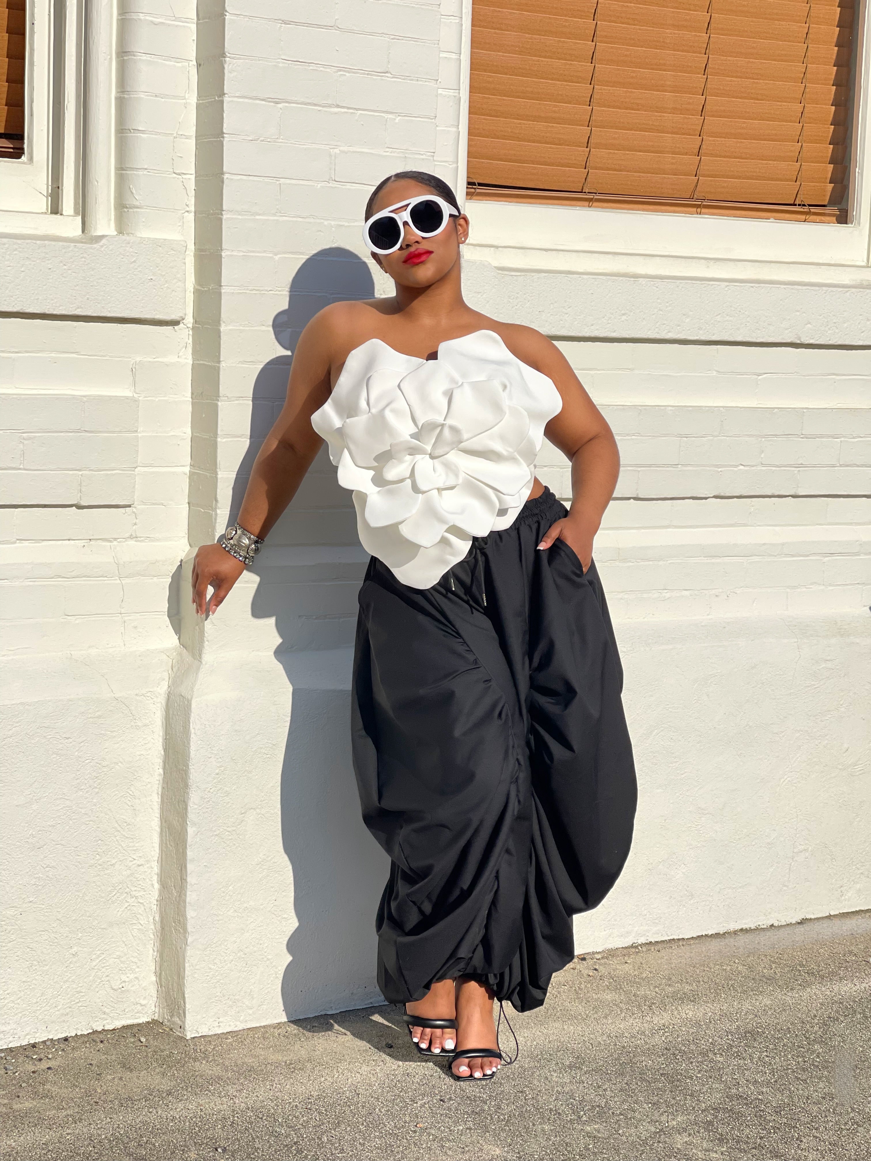 GOLDxTEAL ruched wide leg ankle pants.