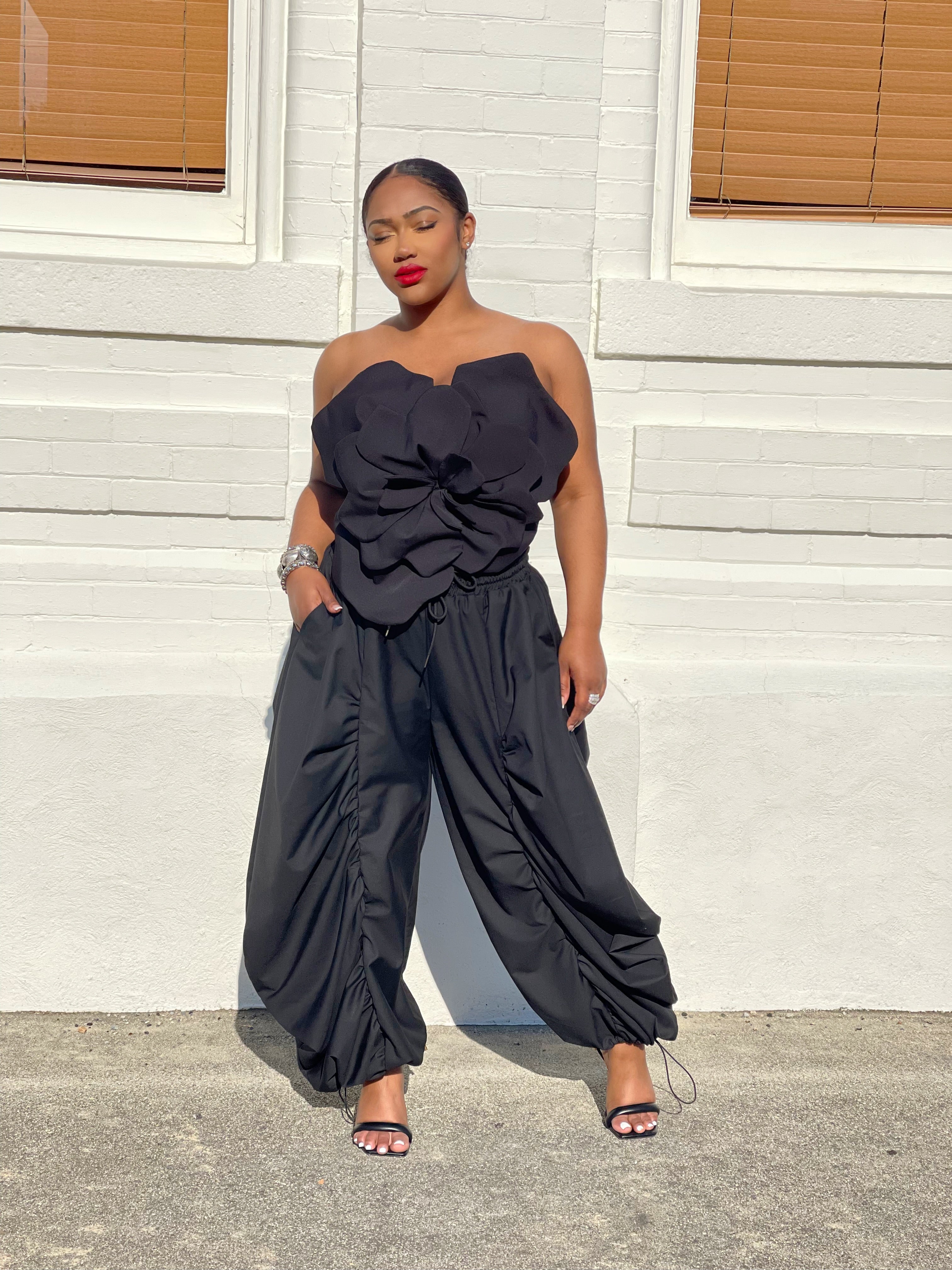 GOLDxTEAL ruched wide leg ankle pants.