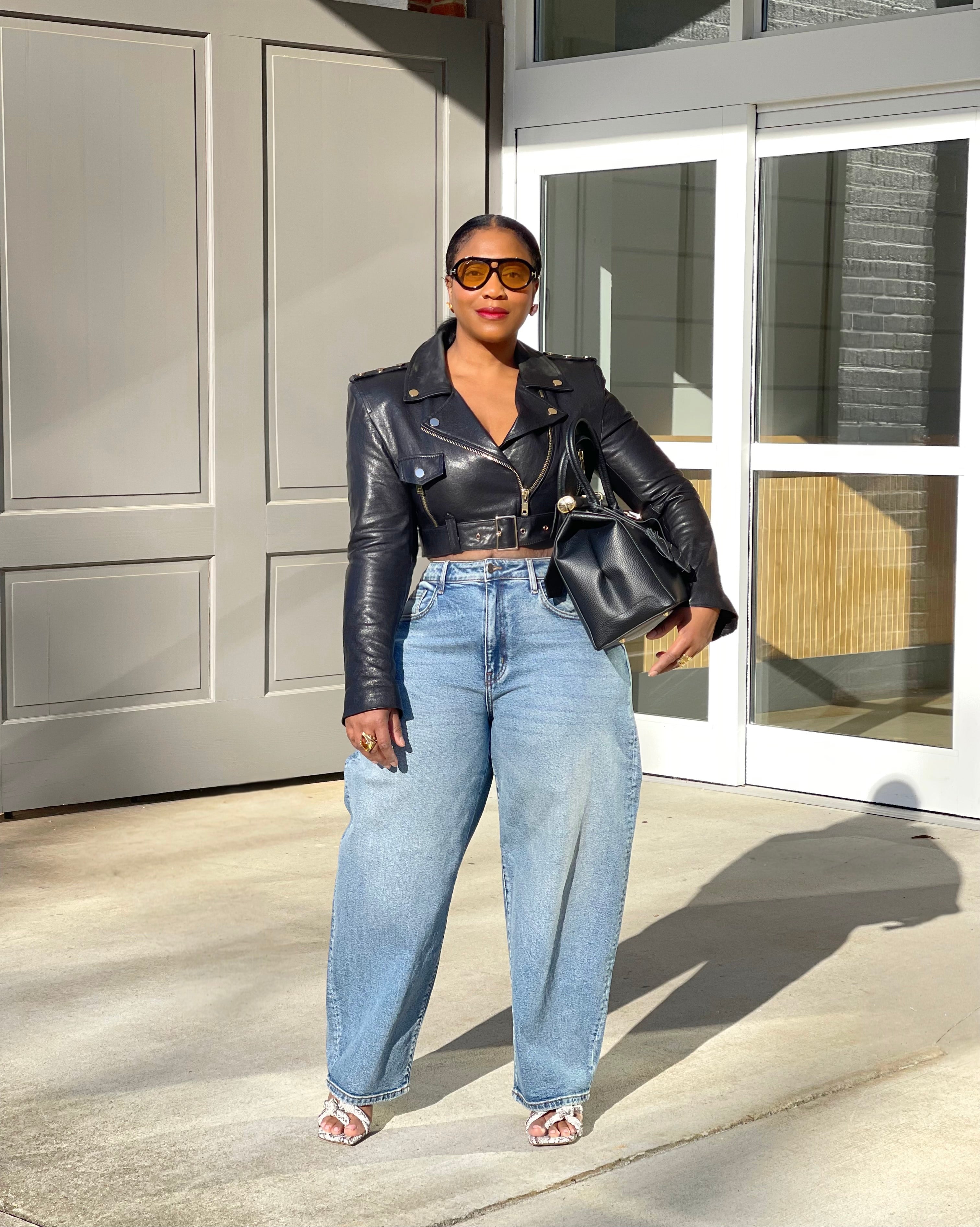 GOLDxTEAL stylish barrel rounded leg jeans.