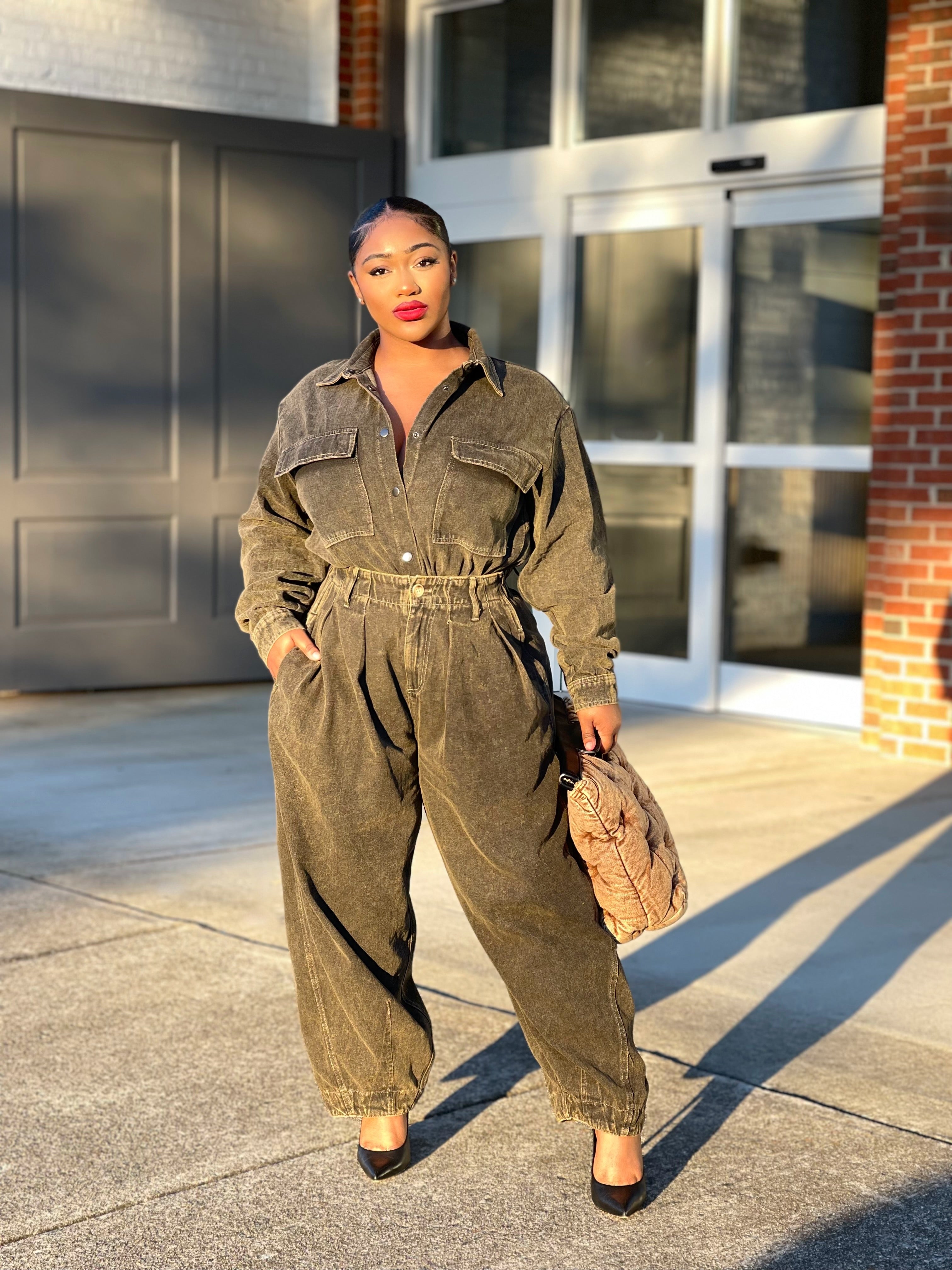 GOLDxTEAL stylish gray denim tapered pants.