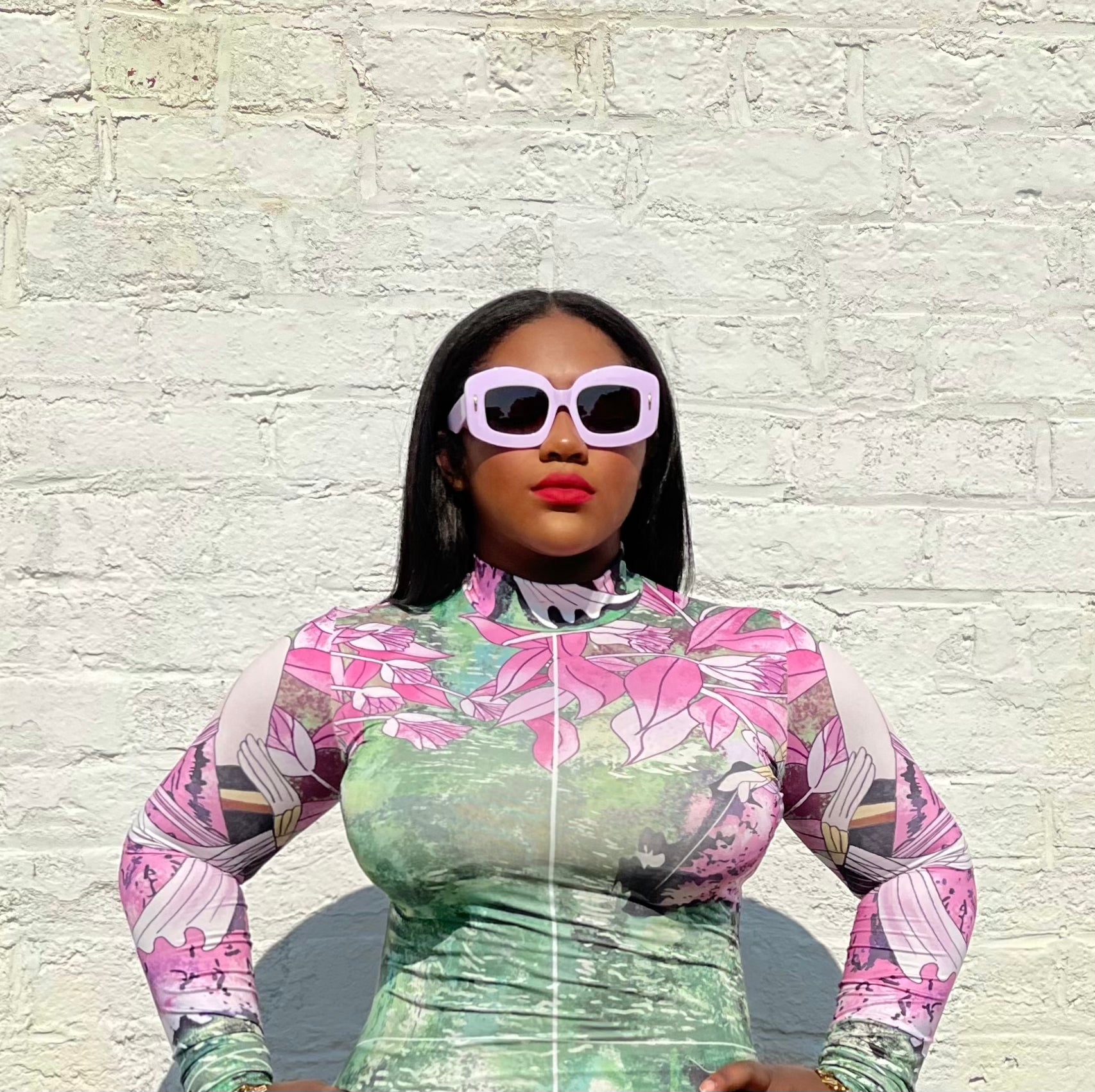 GOLDxTEAL gorgeous lavender frame sunglasses.