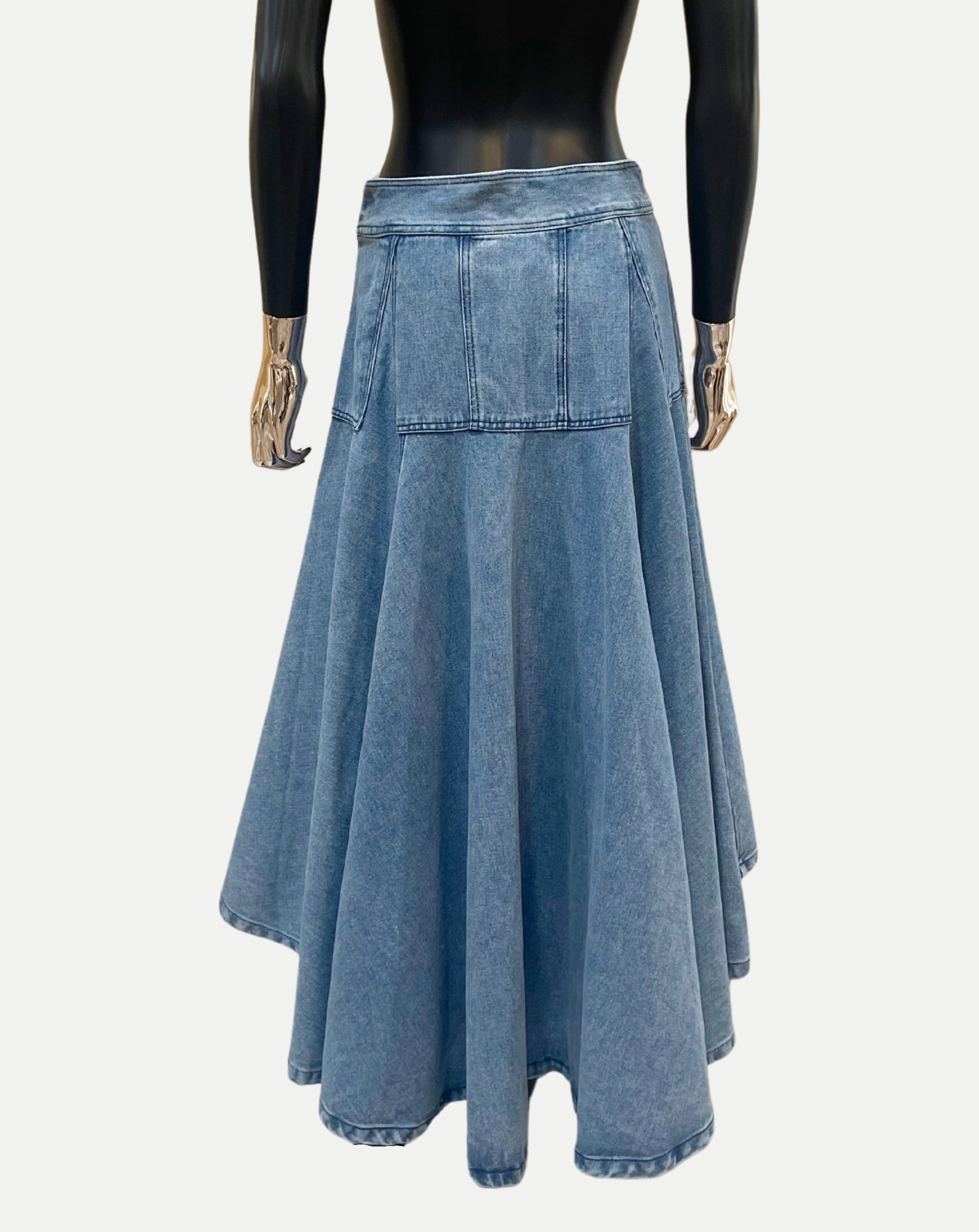 GOLDxTEAL pleated denim skirt.