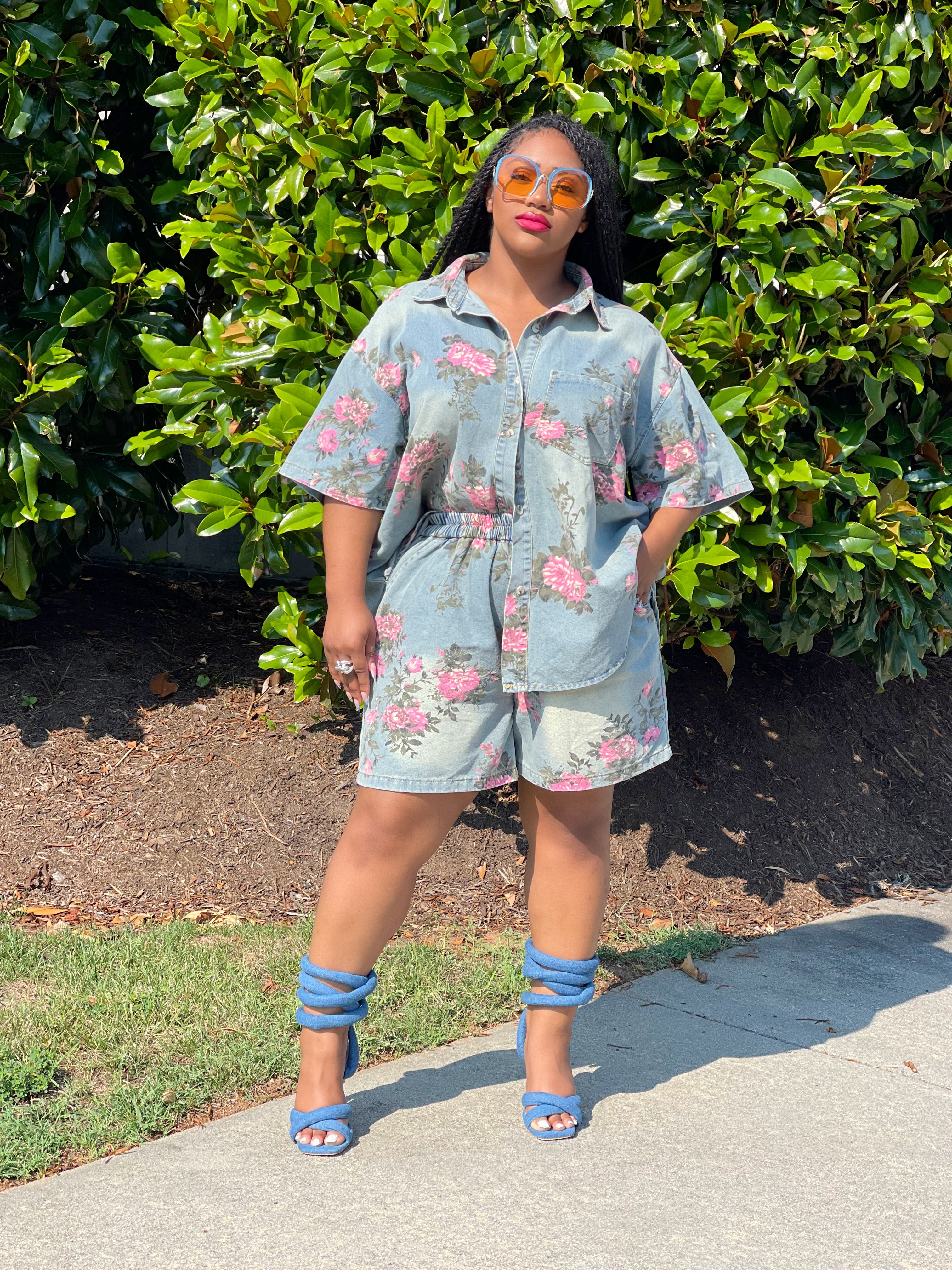 GOLDxTEAL vintage floral print wide leg denim shorts.