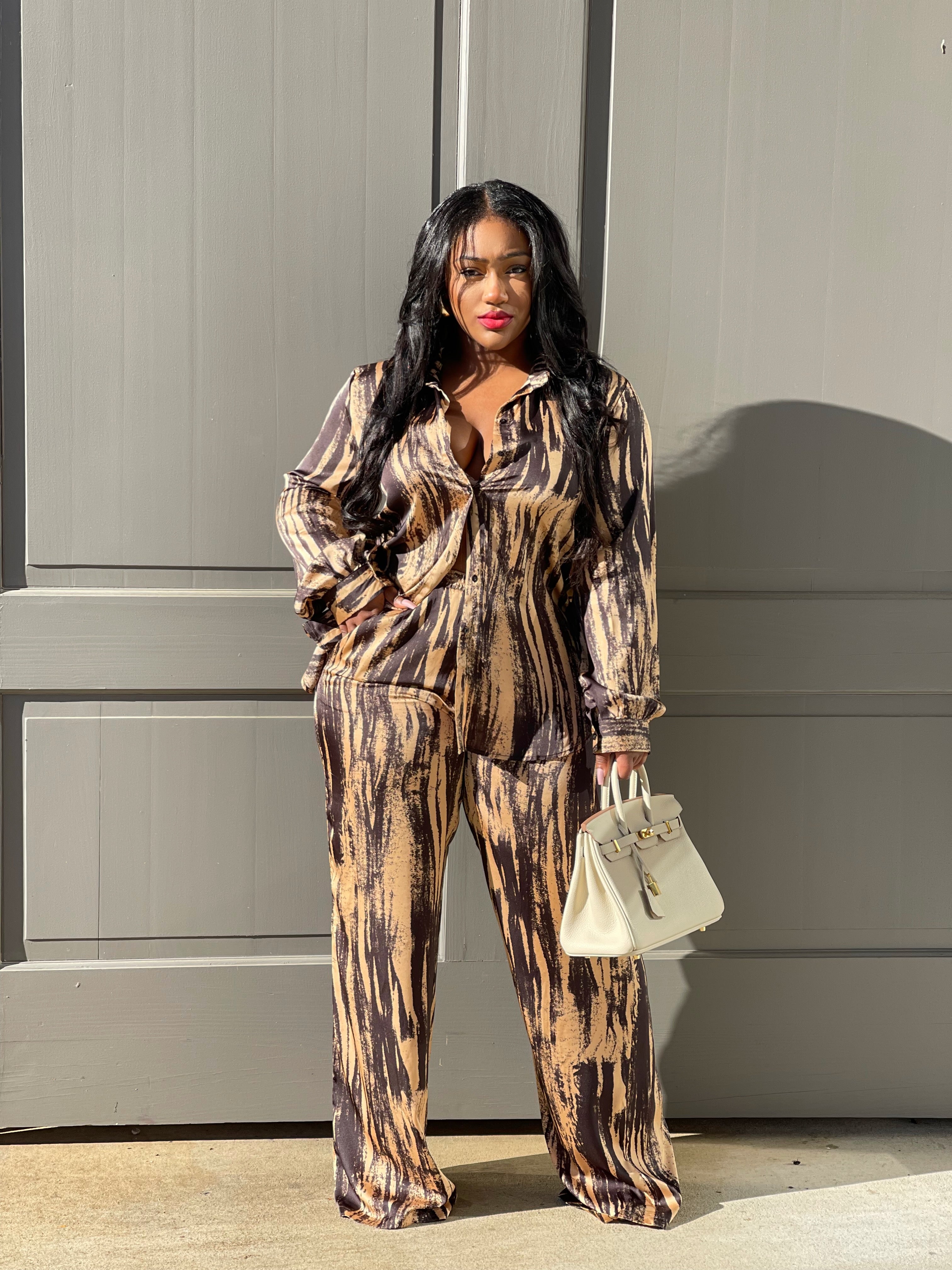 GOLDxTEAL satiny pant set. Chic neutral printed pant set.