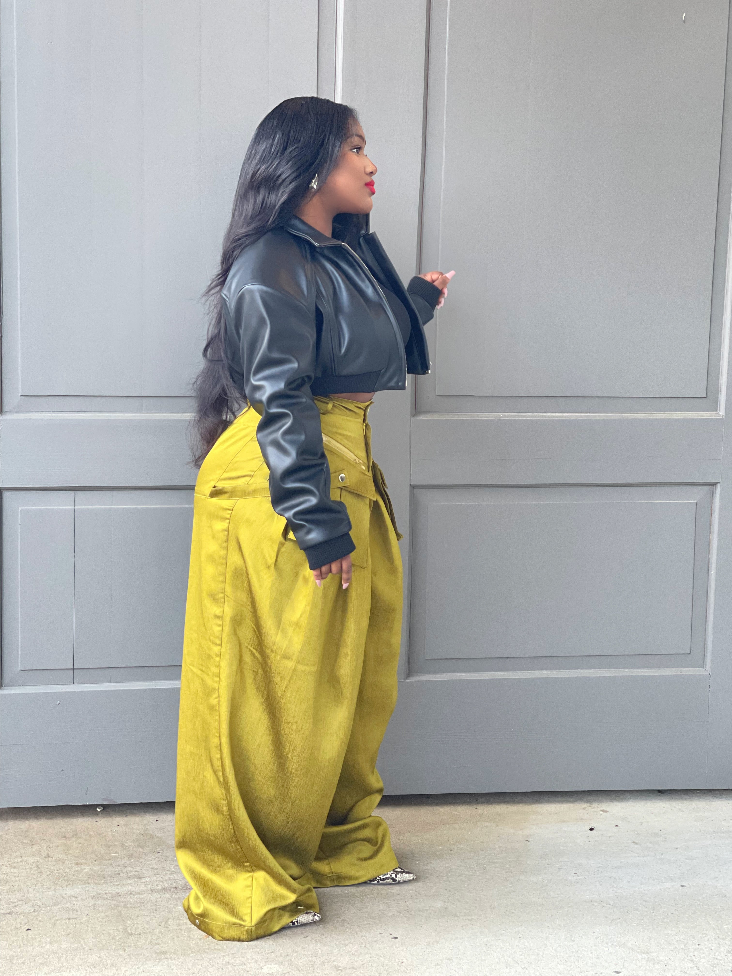 GOLDxTEAL high waist wide leg trousers. Gorgeous chartreuse colored wide leg pants with cargo pockets.