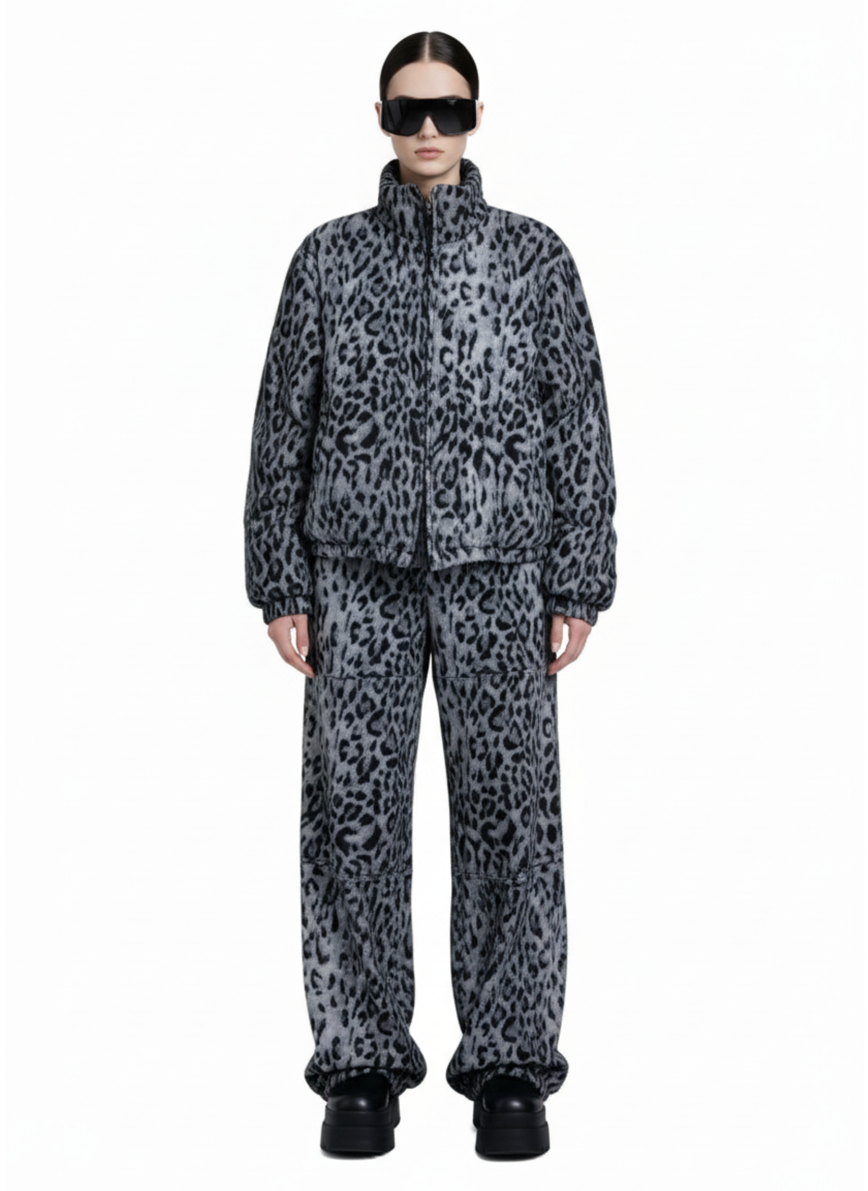 Savanna Off-Duty Set featuring a relaxed zip-front jacket and wide-leg lounge pants in a luxe cotton-blend fabric by GOLD x TEAL.