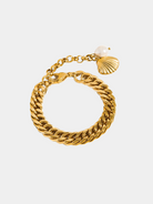 GOLDxTEAL chic 18k gold plated link bracelet accented with a a shell and freshwater peal charm.