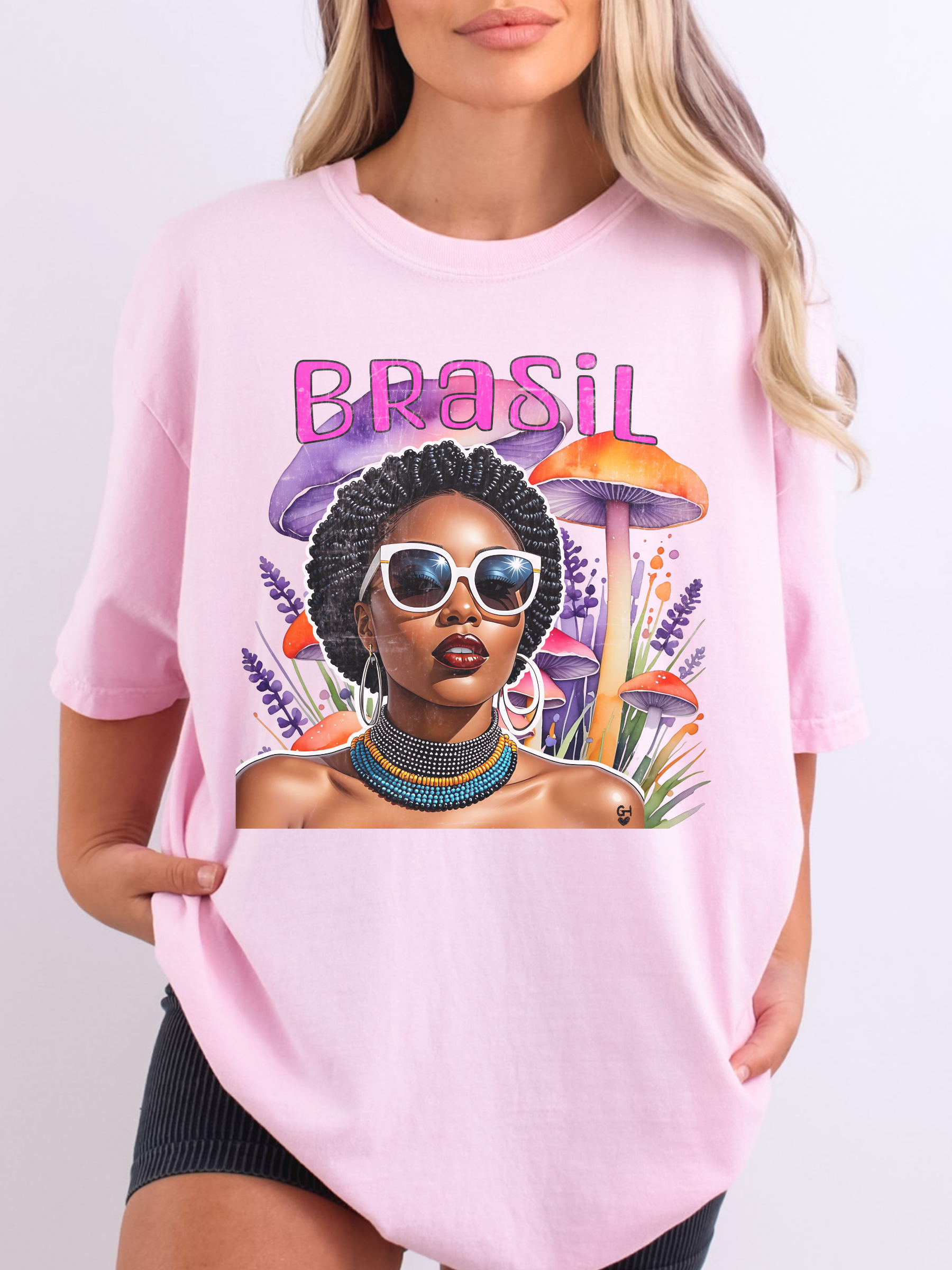 GOLDxTEAL stylish colorful distressed Brasil mushroom t-shirt.