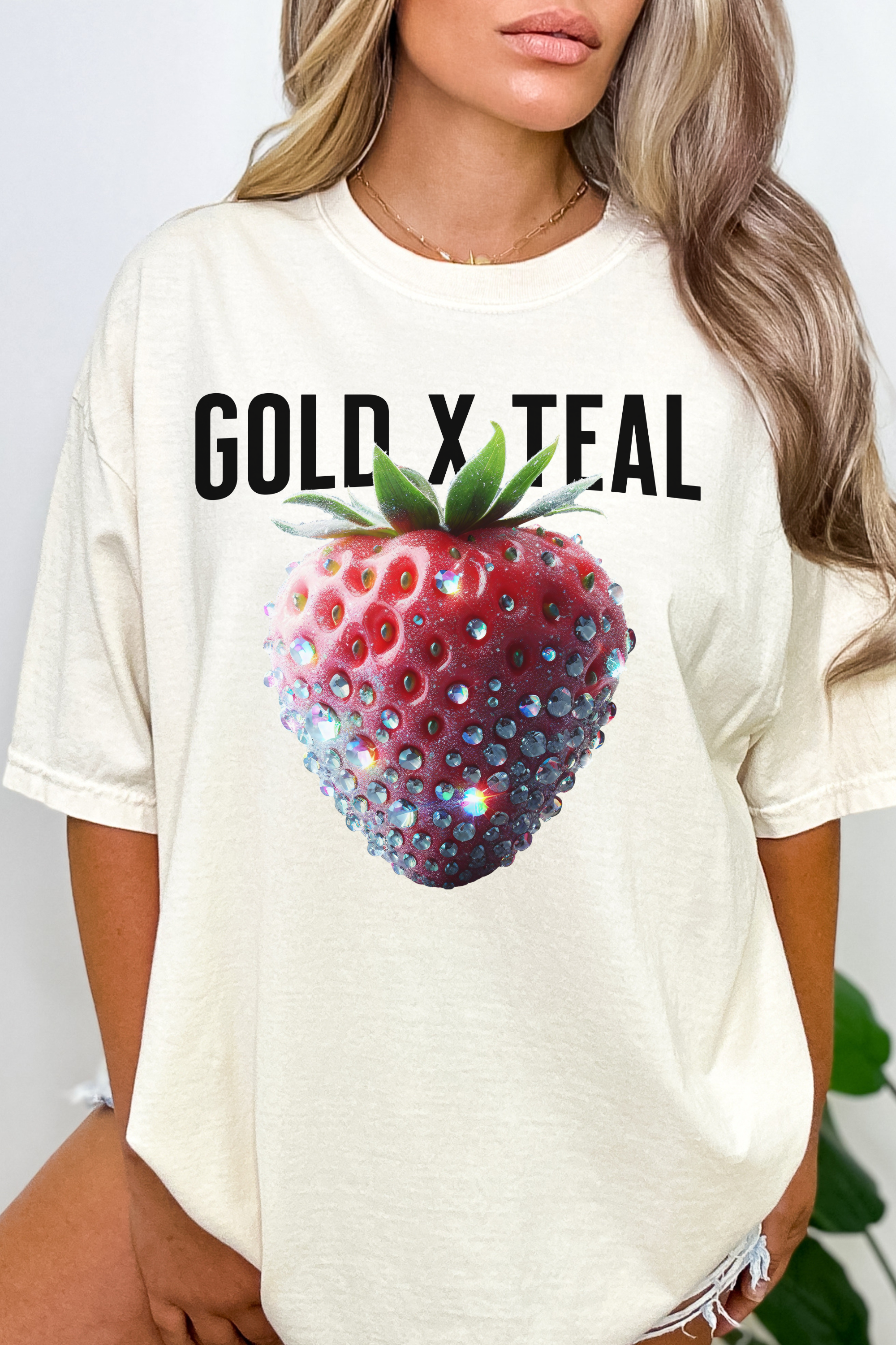 GOLDxTEAL gorgeous strawberry graphic t-shirt.