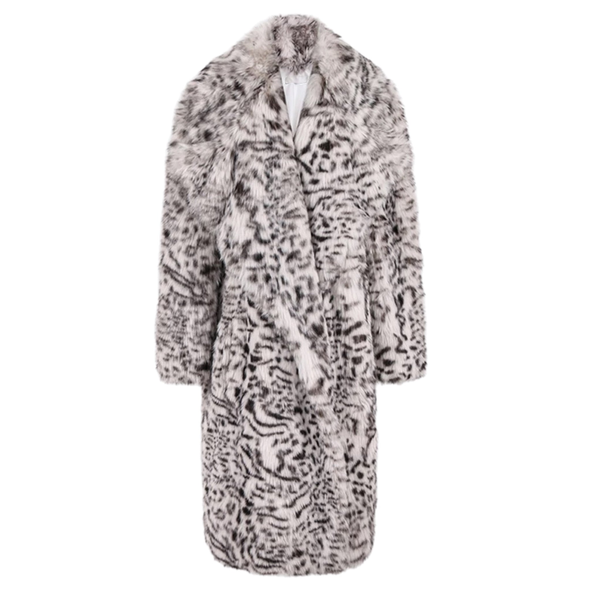 GOLDxTEAL faux fur printed oversized coat. Gorgeous loose vegan fur coat with large lapels.